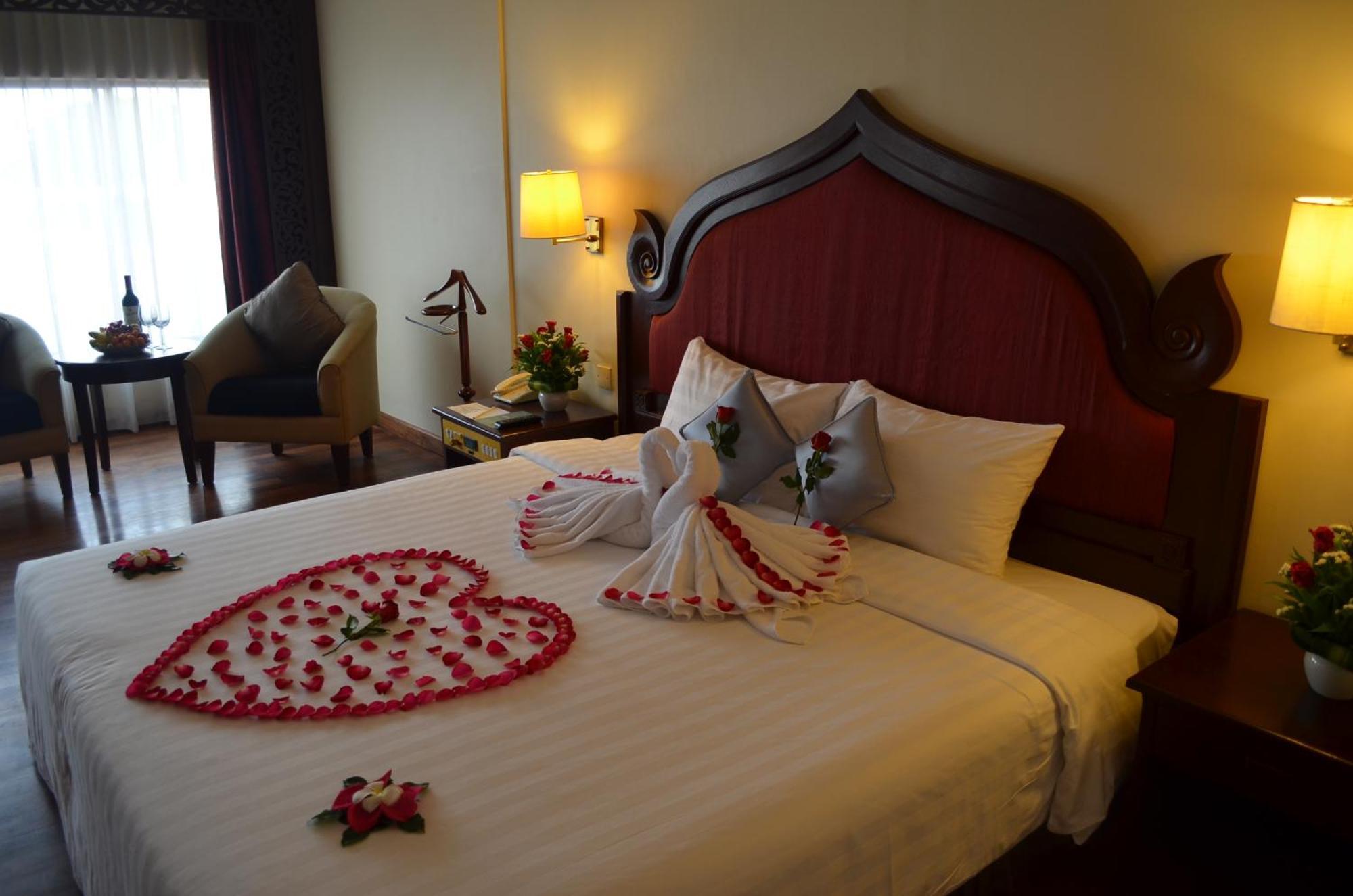 Hotel Cambodiana Phnom Penh Ngoại thất bức ảnh