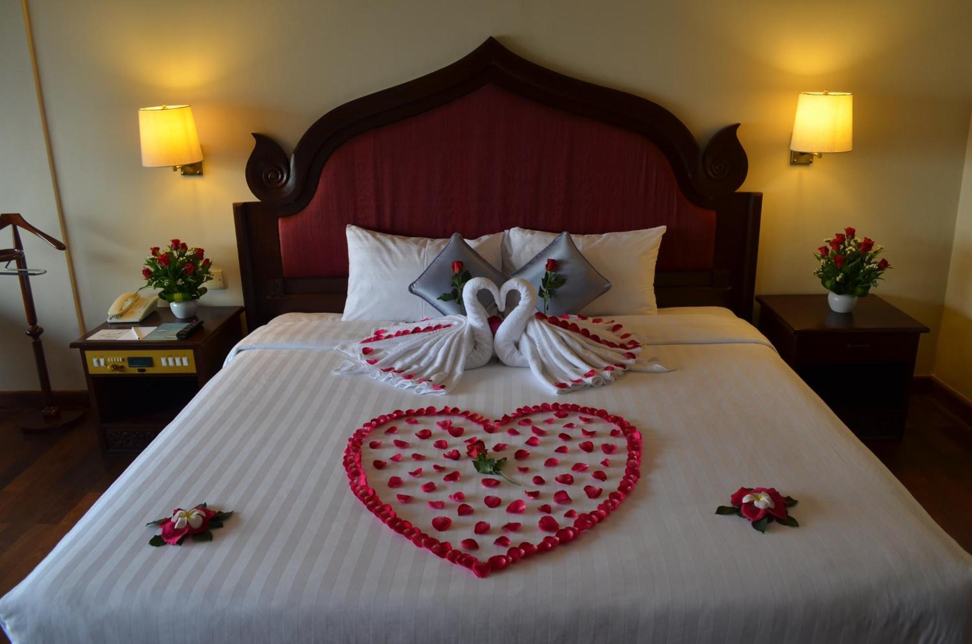 Hotel Cambodiana Phnom Penh Ngoại thất bức ảnh
