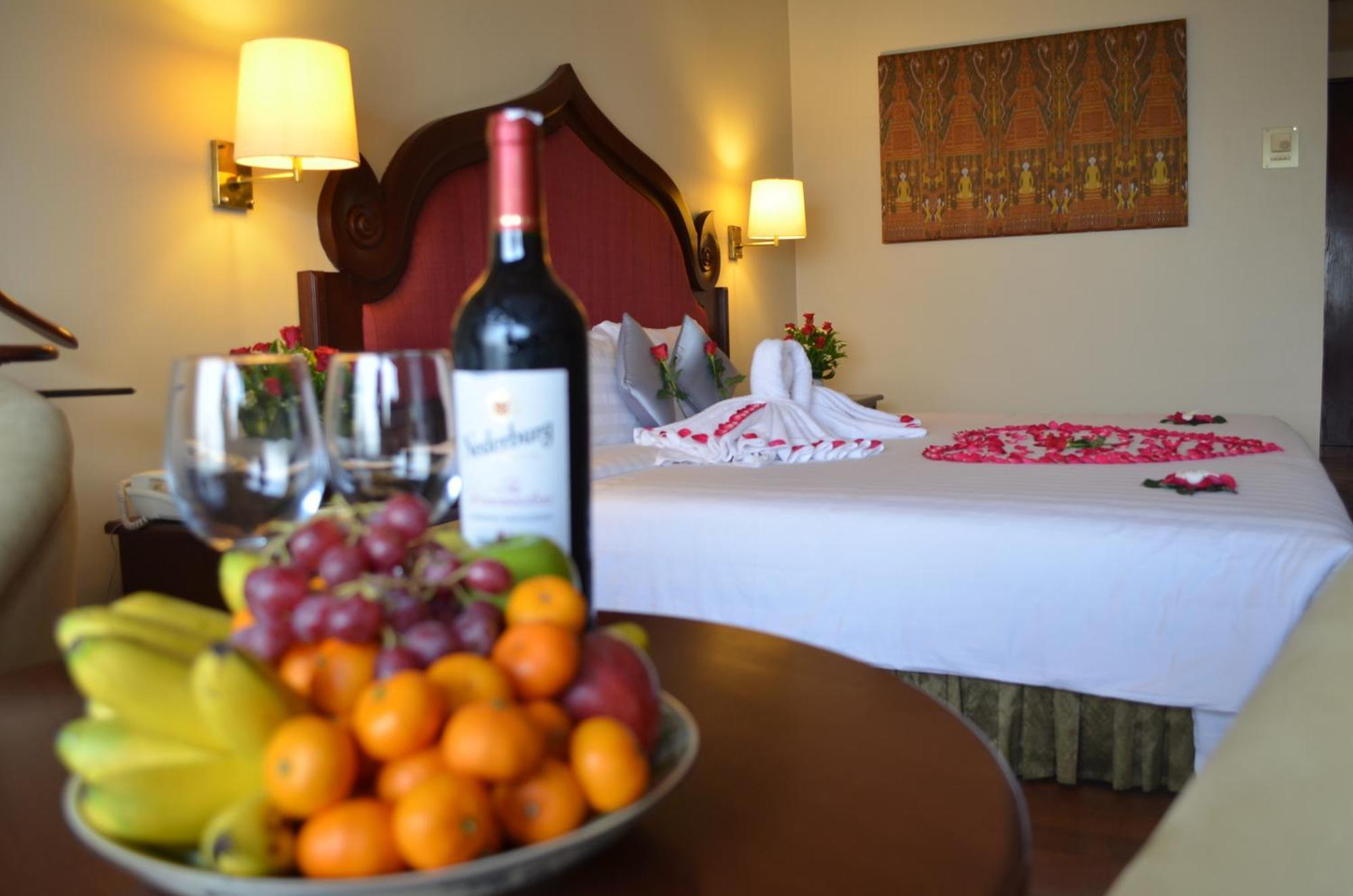 Hotel Cambodiana Phnom Penh Ngoại thất bức ảnh