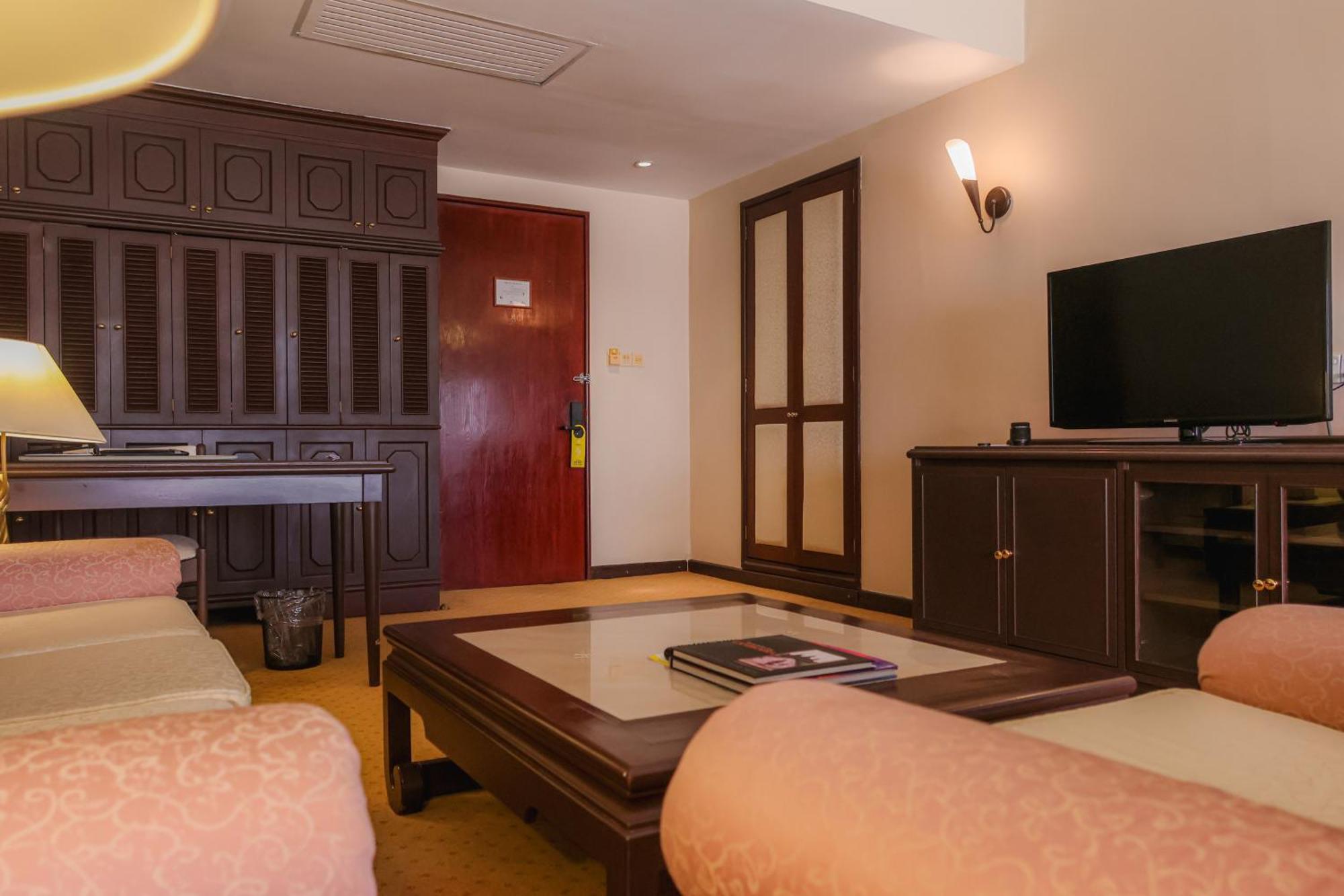 Hotel Cambodiana Phnom Penh Ngoại thất bức ảnh